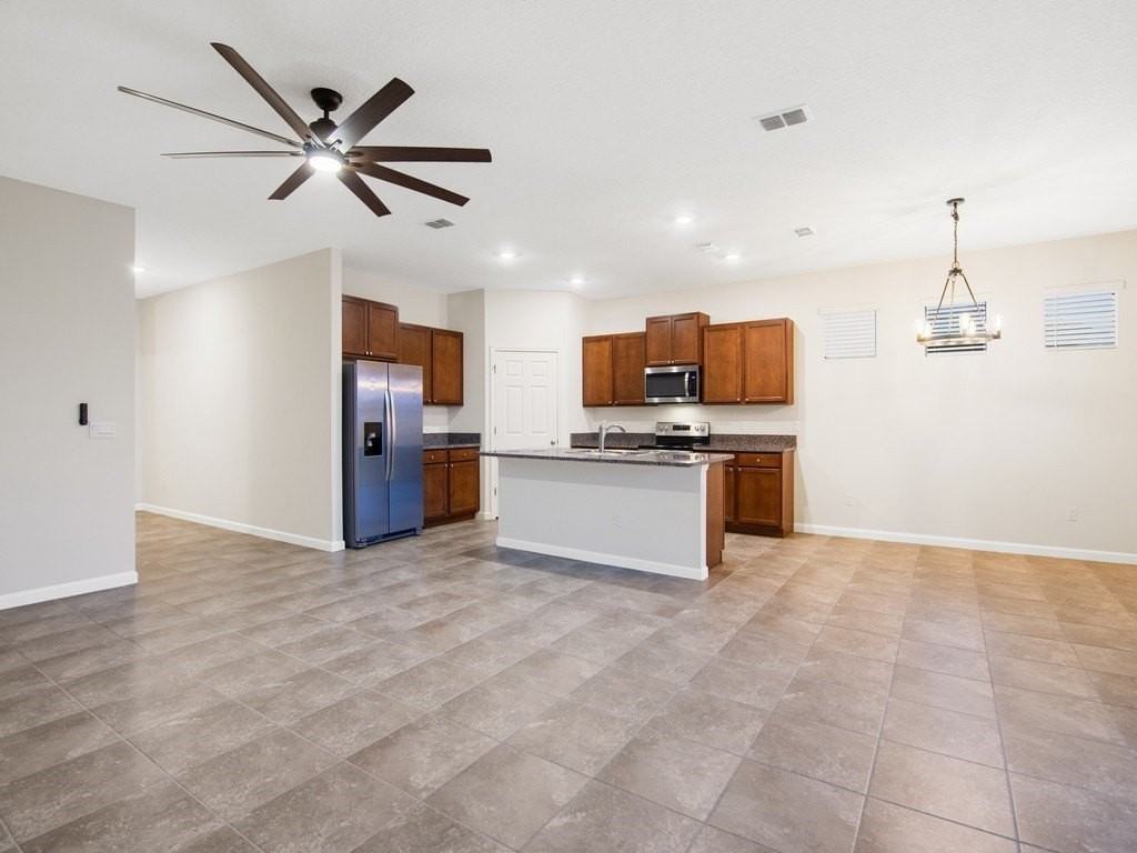 6780 Canterbridge Dr - Photo 5 of 35