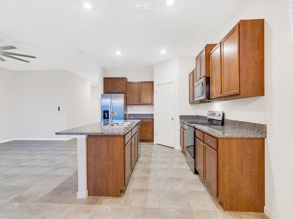 6780 Canterbridge Dr - Photo 7 of 35