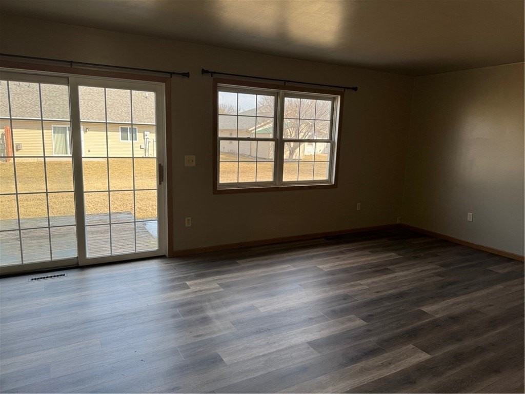 613 E Gates St - Photo 2 of 14