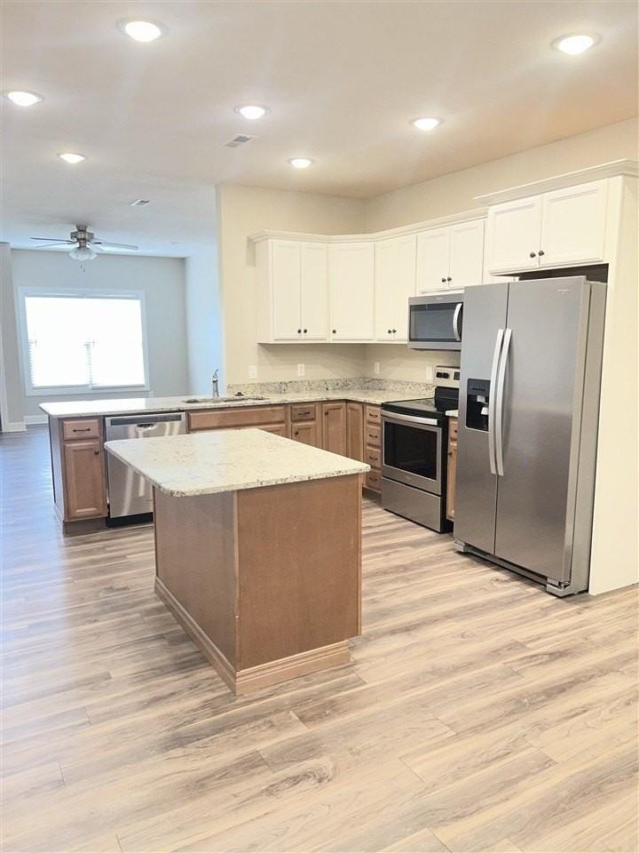 1126 Springfield Blvd - Photo 2 of 15