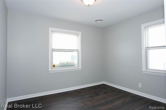 26270 Grandmont St - Photo 7 of 35