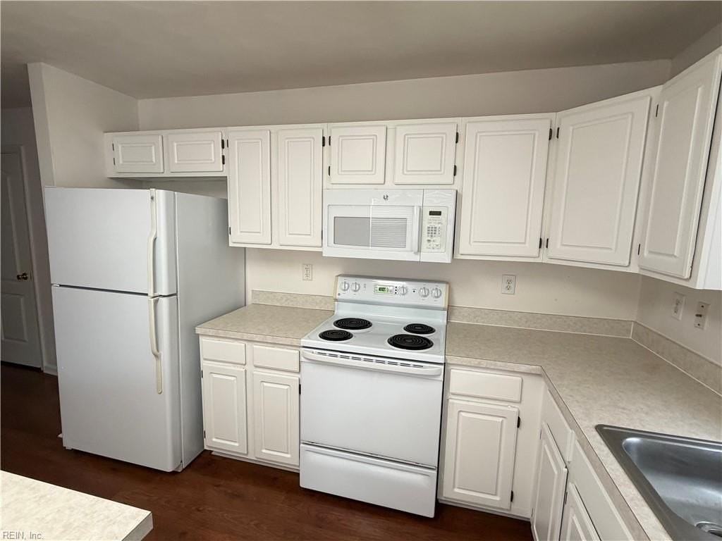 1501 Yountville Ct - Photo 2 of 9