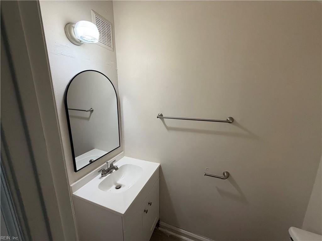 700 Kecoughtan Rd #C - Photo 5 of 11