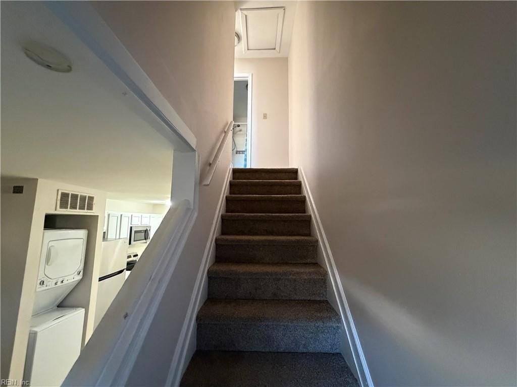 700 Kecoughtan Rd #C - Photo 7 of 11