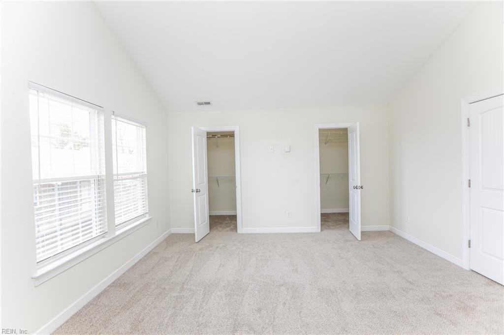 9628 9th Bay St - Photo 6 of 10