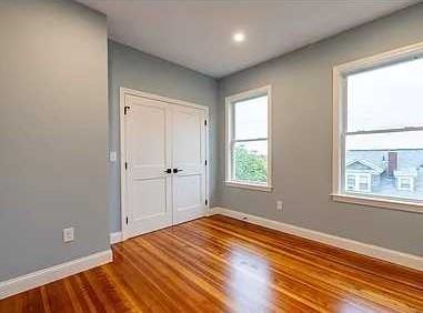 Sawyer Ave - Photo 3 of 7