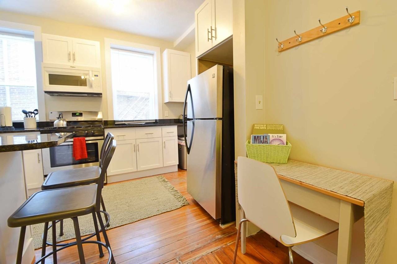 Moon St - Photo 2 of 14