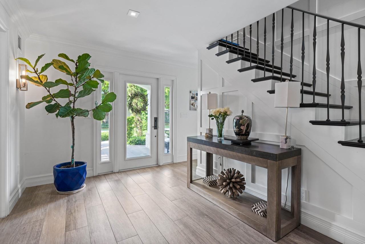 6204 Celadon Cir - Photo 6 of 50