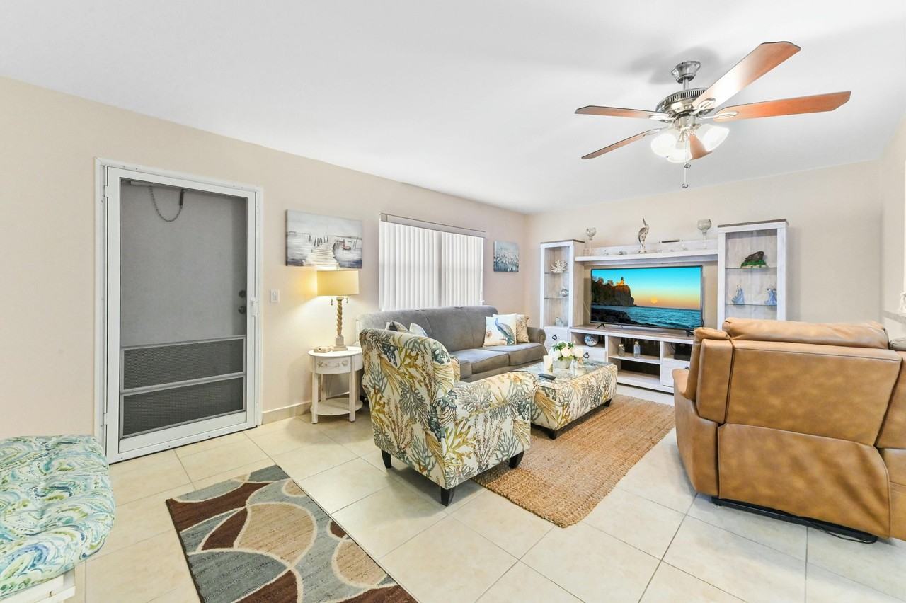 91 Waterford D - Photo 7 of 37