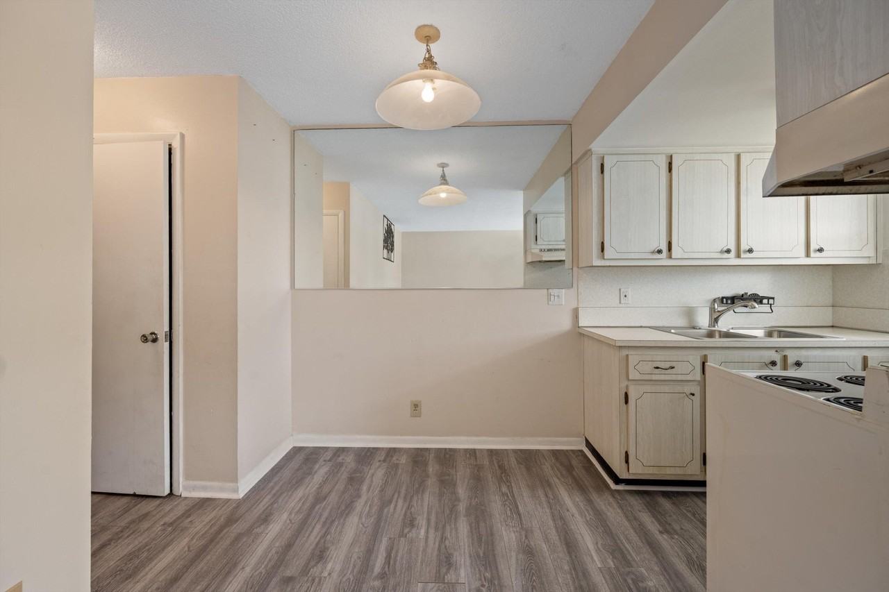 201 S J St #3 - Photo 7 of 15