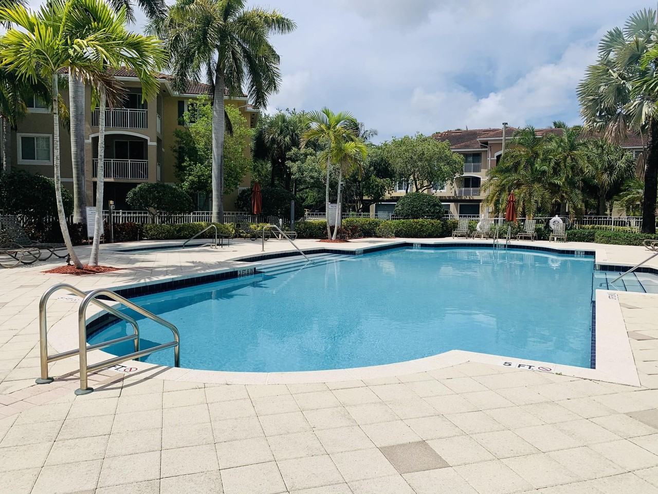 6521 Emerald Dunes Dr #307 - Photo 3 of 37