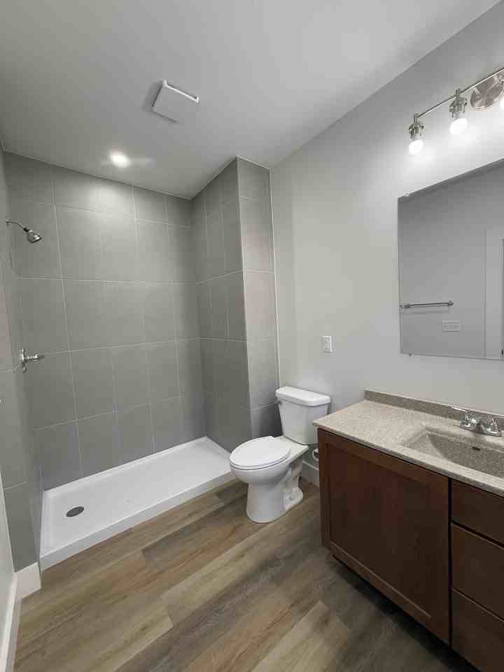 1023 S 25th St - Photo 6 of 12