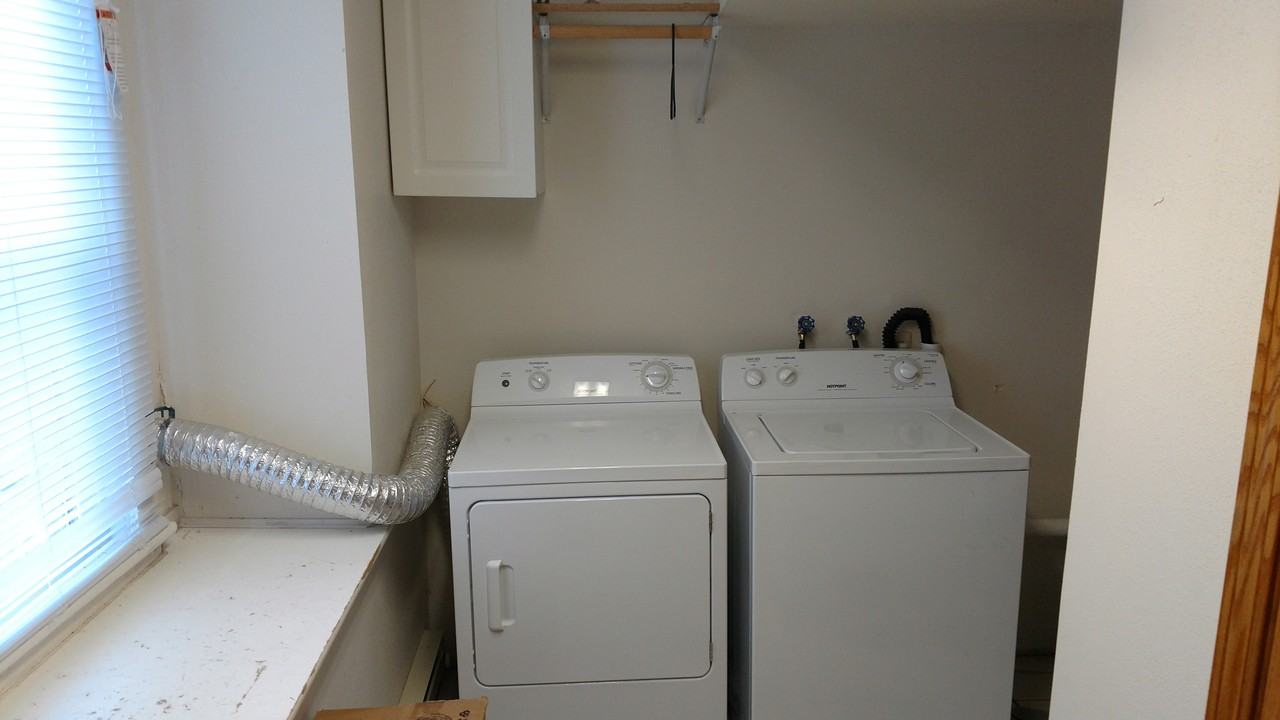 405 S Page St #3 - Photo 5 of 7