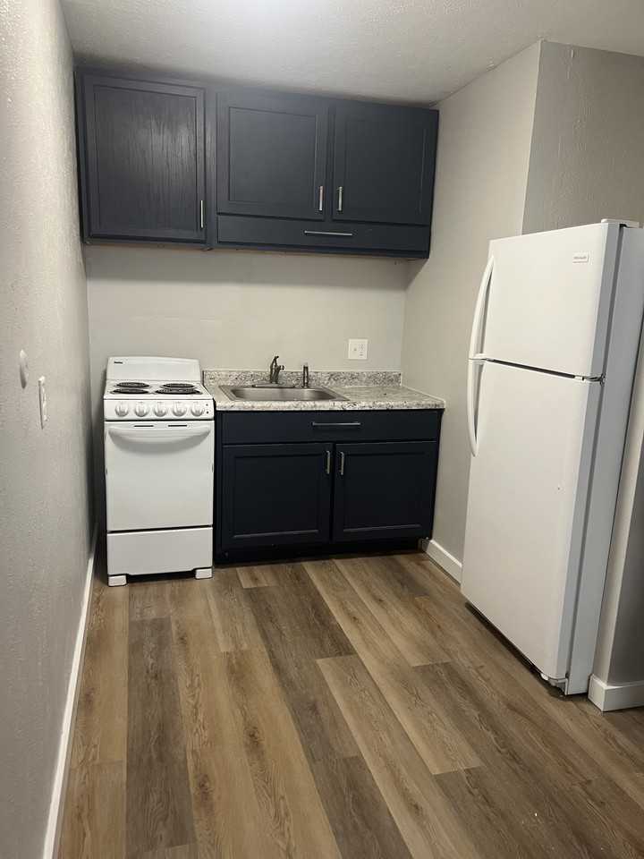 1101 E Bronson St #H - Photo 5 of 8