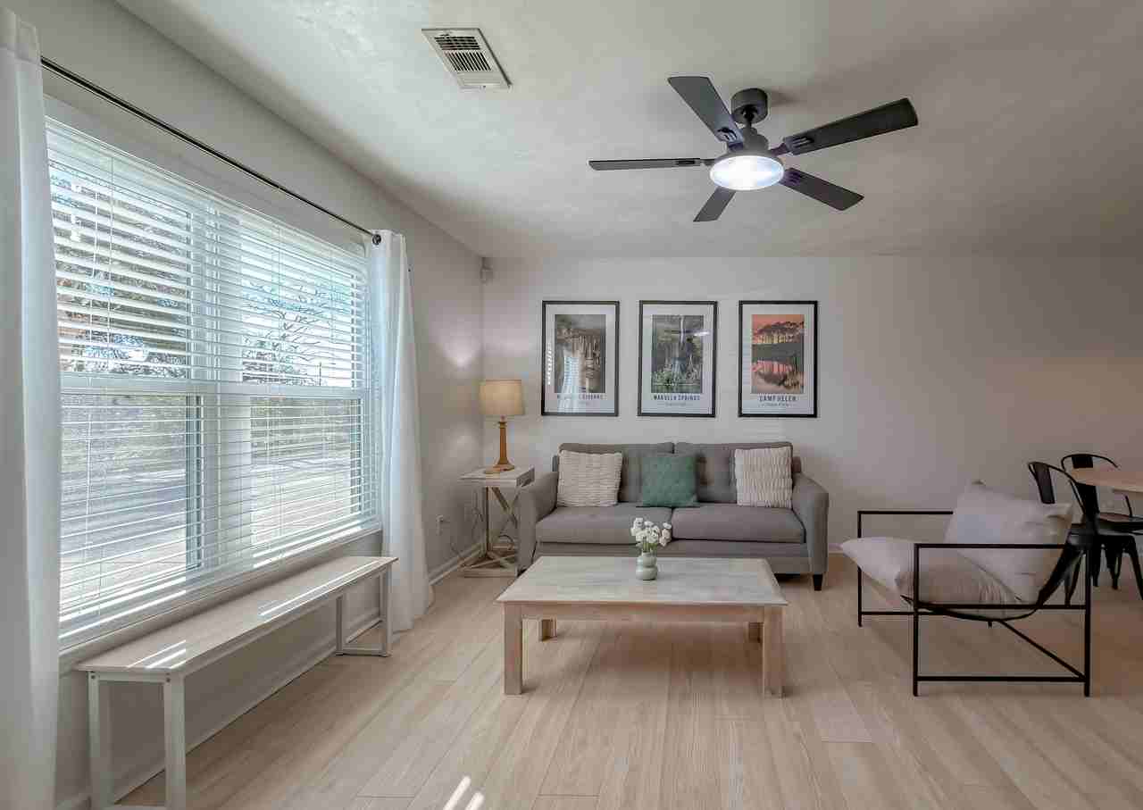 1340 Hancock St #C - Photo 5 of 26