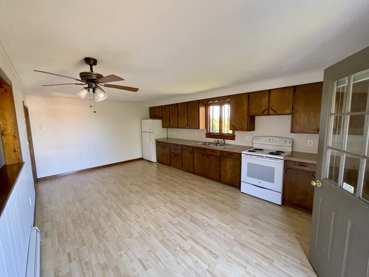 5 Edwards Ave #A - Photo 3 of 9