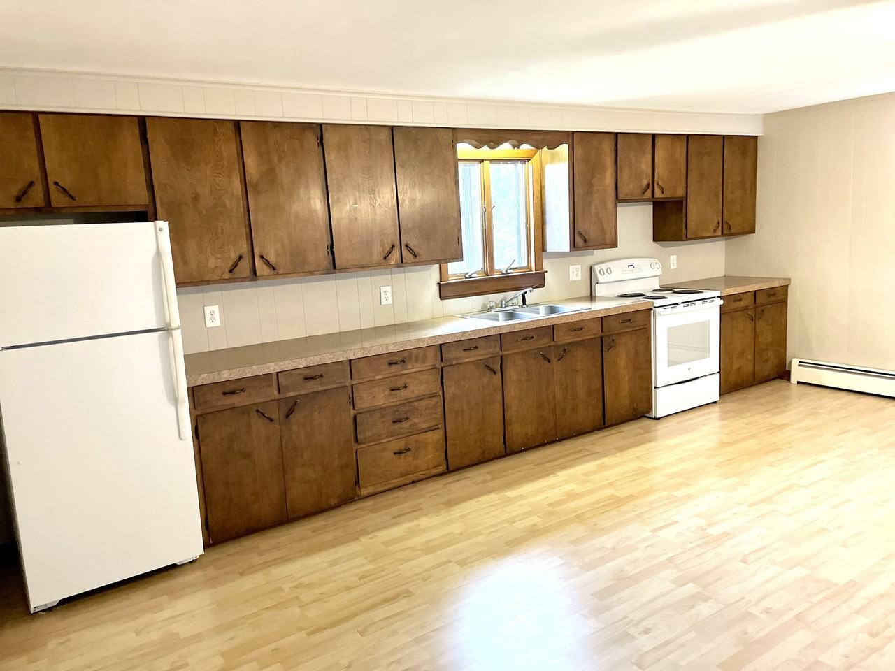 5 Edwards Ave #A - Photo 4 of 9