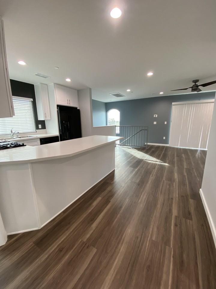 8397 Cherry Ave #501 - Photo 3 of 11