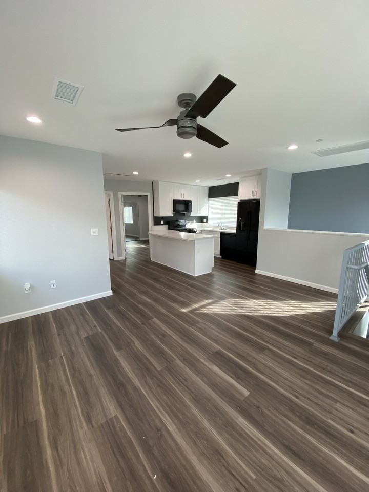 8397 Cherry Ave #501 - Photo 6 of 11