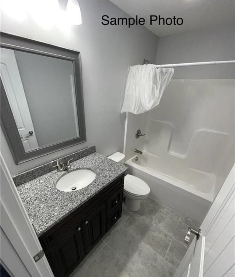 200 Franklin Ave #200 - Photo 3 of 5