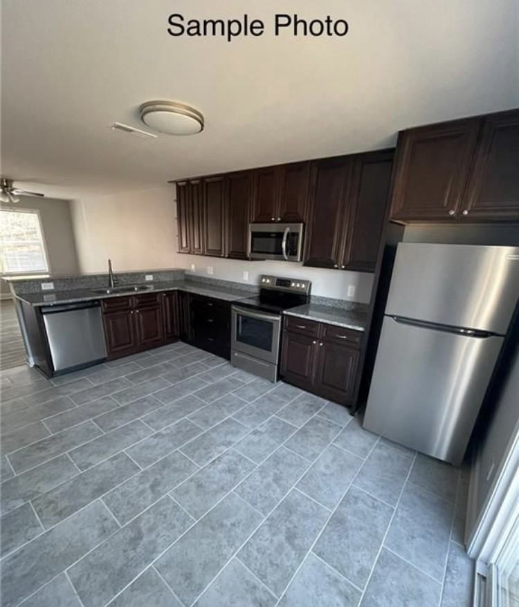 200 Franklin Ave #200 - Photo 4 of 5