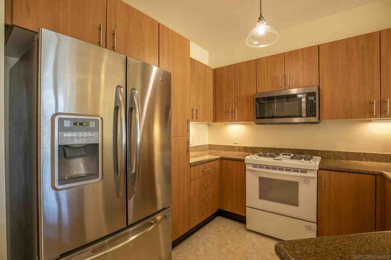 1400 Broadway Unit 1206 #1206 - Photo 6 of 32