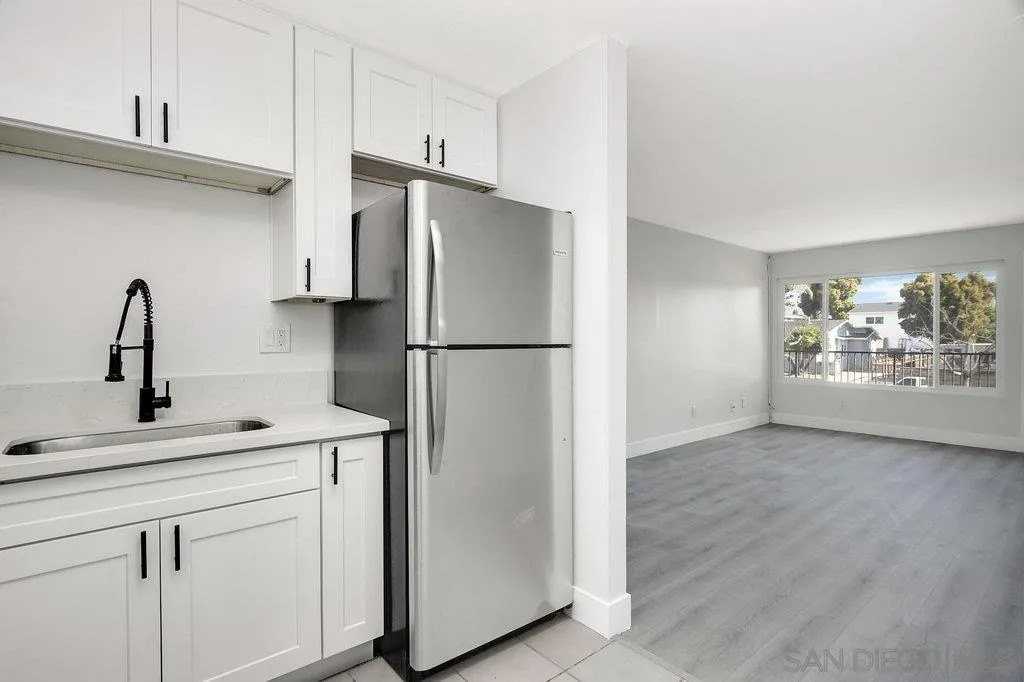 1642 C Ave - Photo 6 of 22