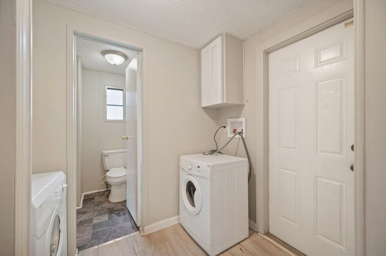 6551 W Shalom Ct - Photo 4 of 21