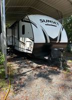 featured image of 122 Shamrock Ave