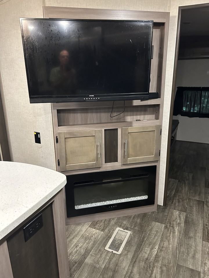 122 Shamrock Ave - Photo 2 of 7