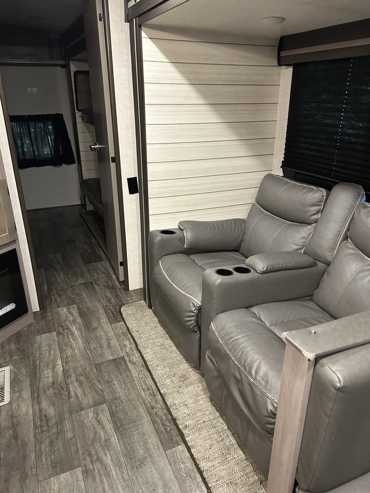 122 Shamrock Ave - Photo 3 of 7