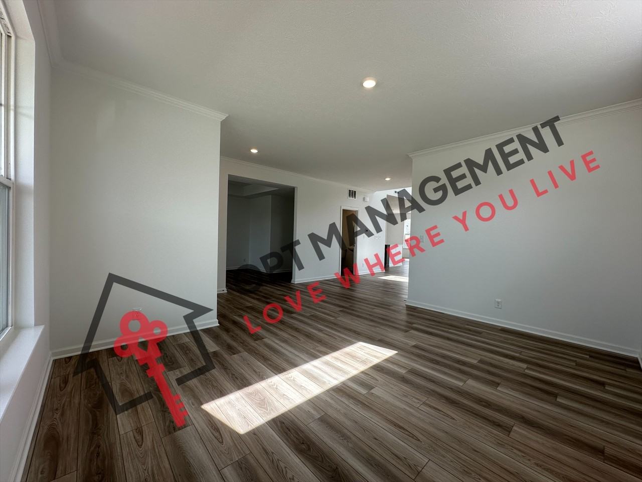 669 E Bulrush Ct - Photo 5 of 50