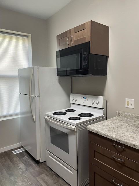 4426 Holly Ave #B - Photo 4 of 19