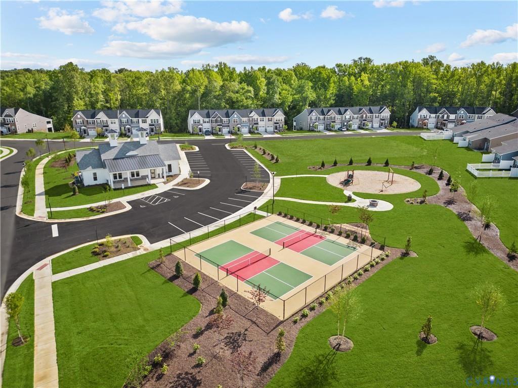 5509 Addison Gate Dr #1 - Photo 3 of 10