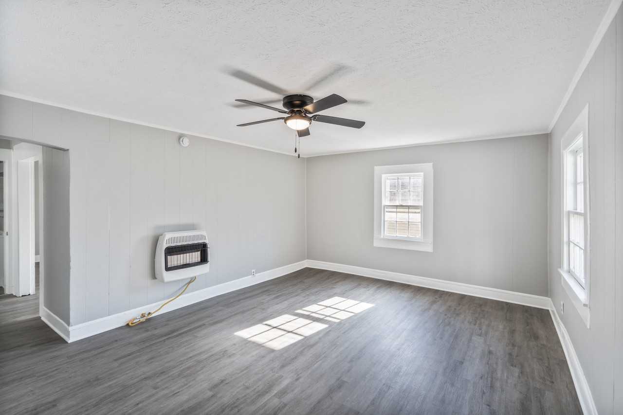 611 E Main St - Photo 2 of 15