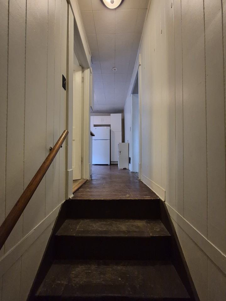 170 Marion Ave #3 - Photo 2 of 6