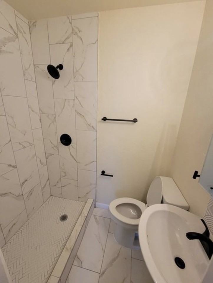 3304 Sw 40th St #12 - Photo 2 of 2