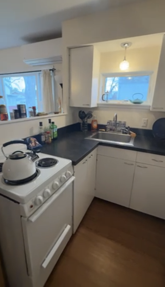 56 Wright Ave #A - Photo 6 of 10