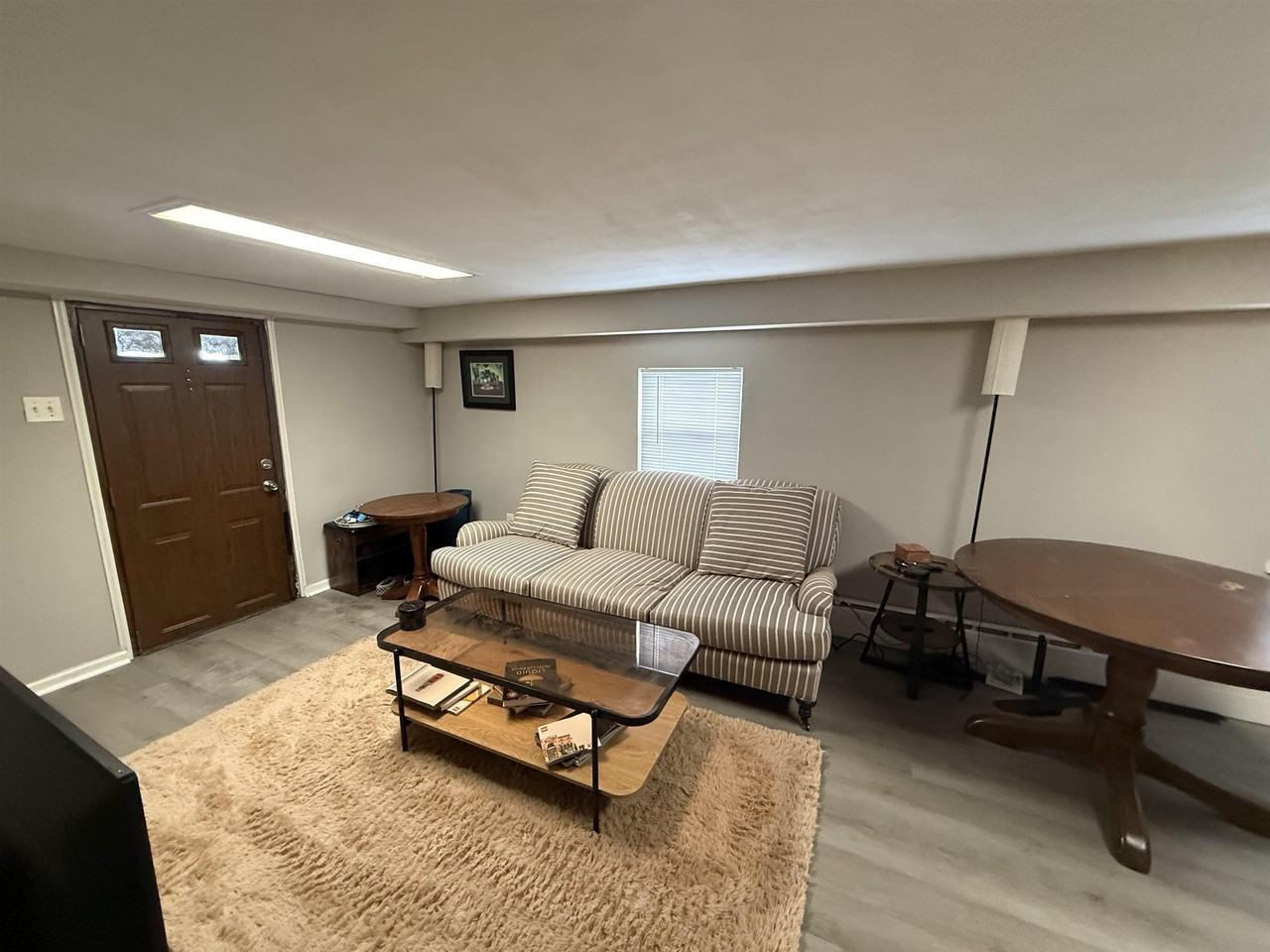 105 N Richards Ave - Photo 3 of 18