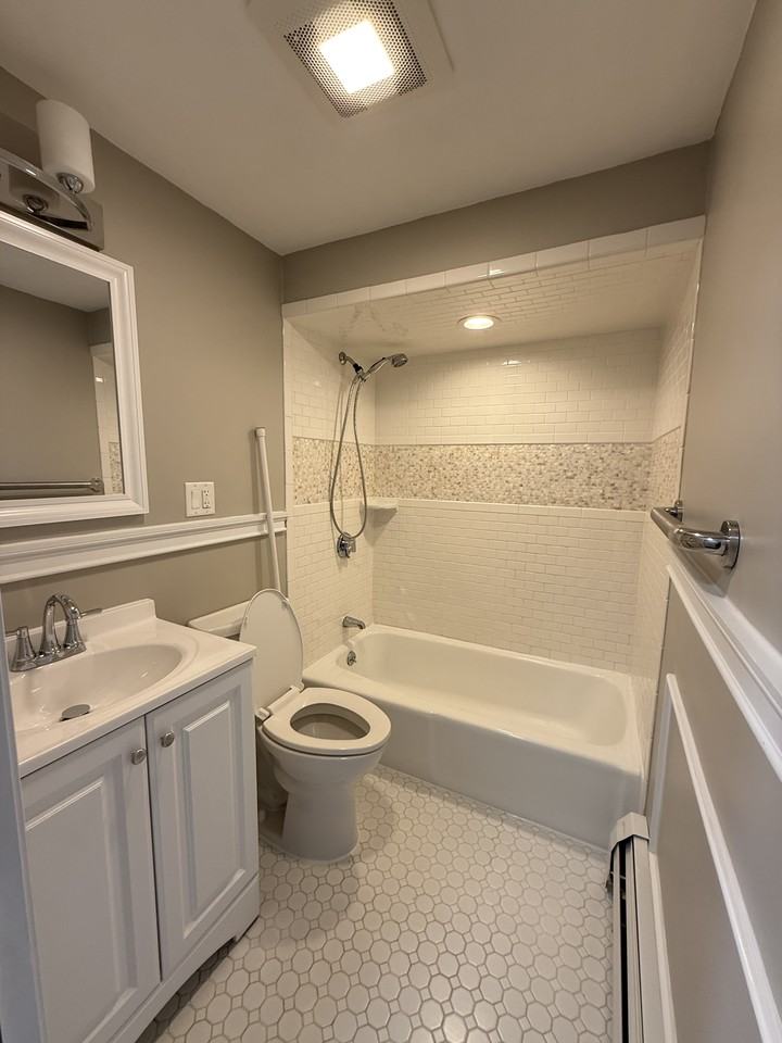 76 Fremont St #3 - Photo 5 of 7