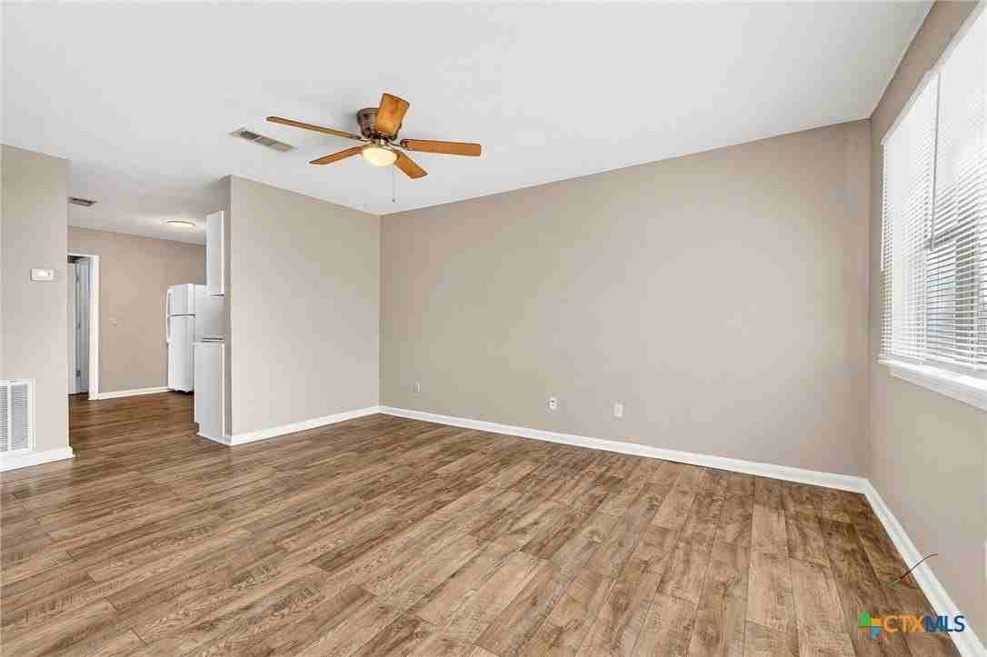 905 Parmer Ave Unit A #A - Photo 2 of 12