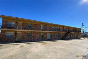 featured image of 307 Sunset Ln Apt 4 #4