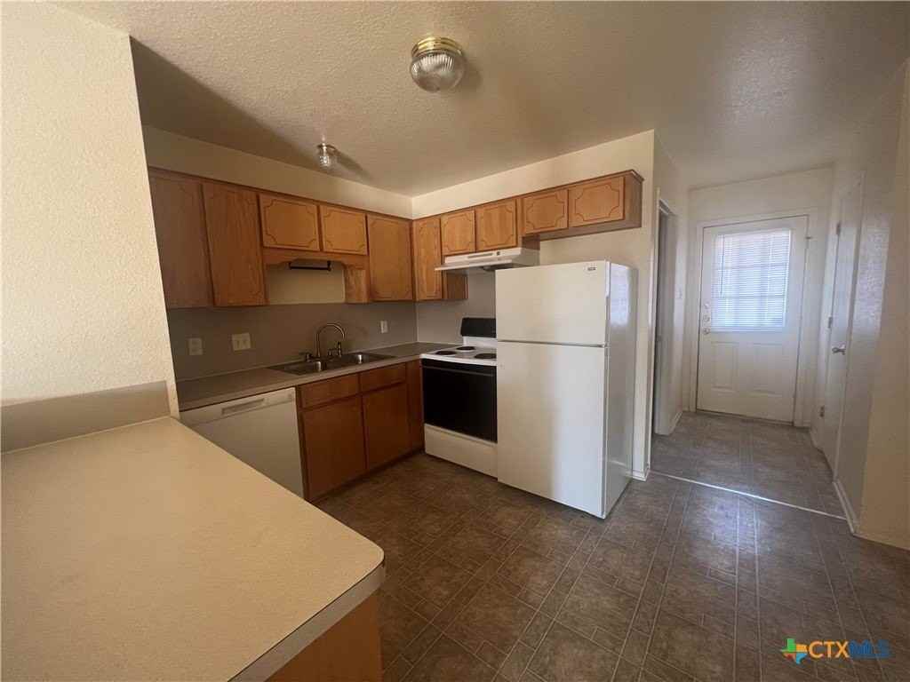 4200 Alan Kent Dr Apt C #C - Photo 3 of 14