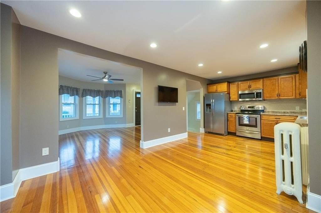 200 Woodward Ave - Photo 5 of 31