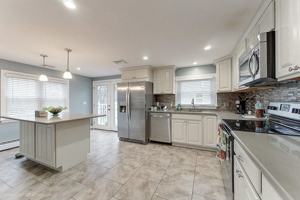 featured image of 7 Wilbur Ave