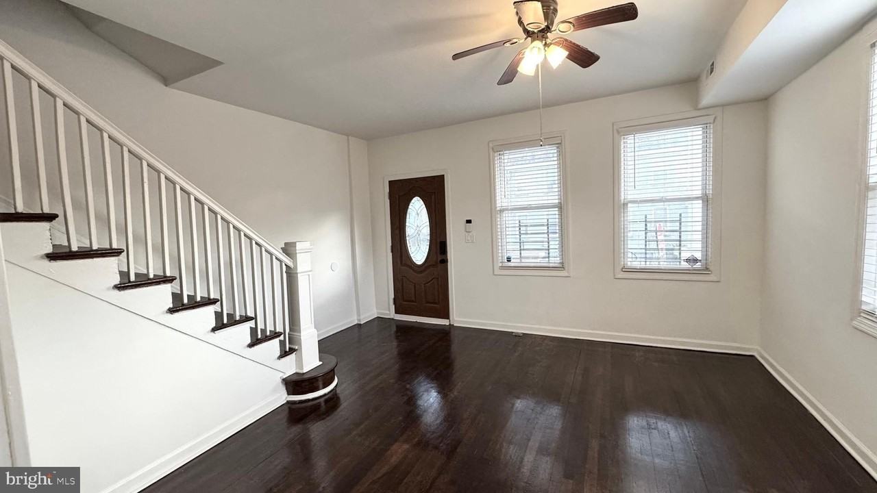 1900 Rosedale St Ne - Photo 3 of 29