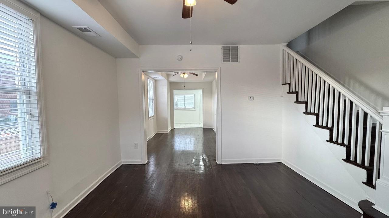 1900 Rosedale St Ne - Photo 4 of 29