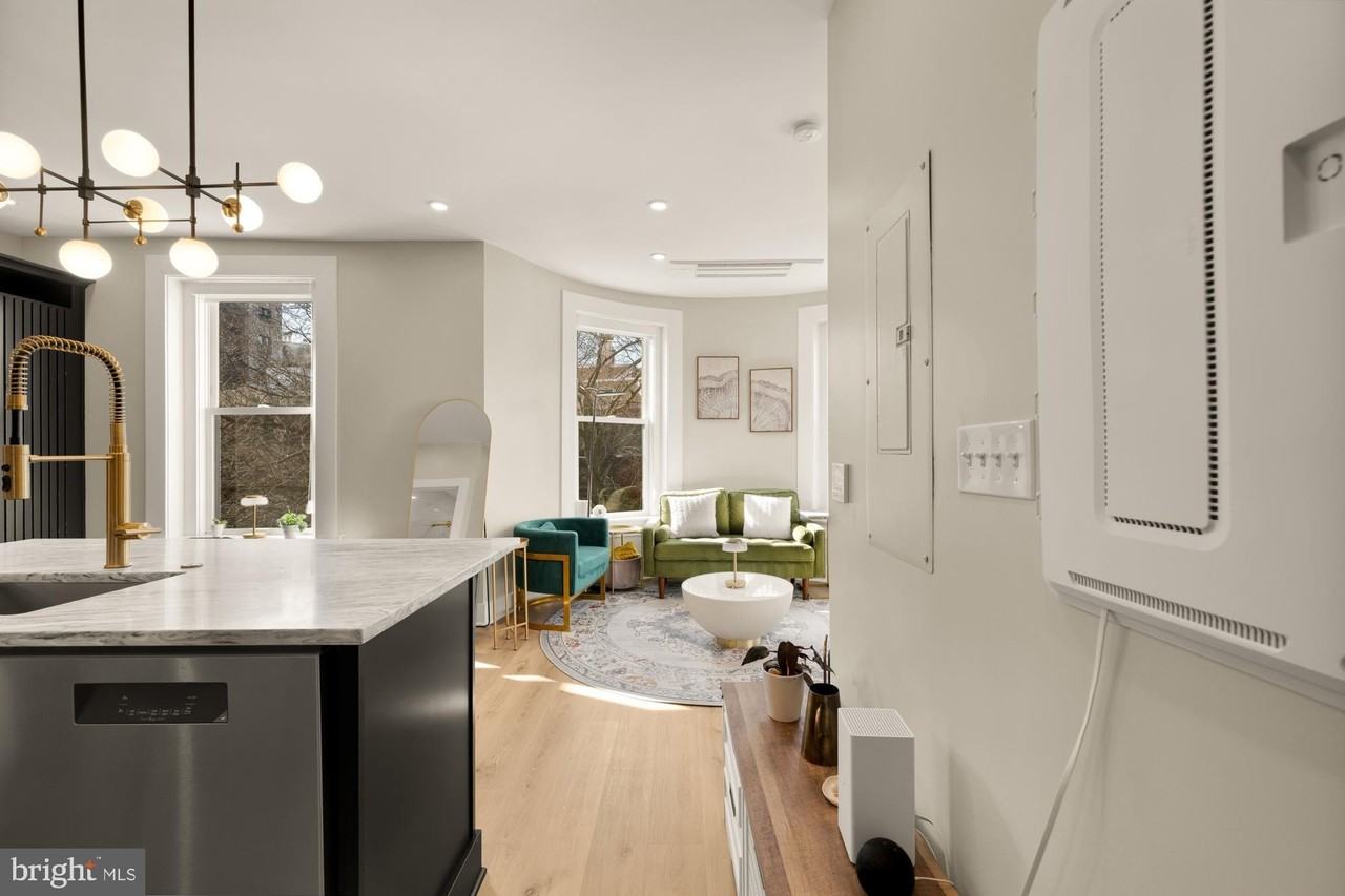 1634 S St Nw Unit 5 #5 - Photo 5 of 31