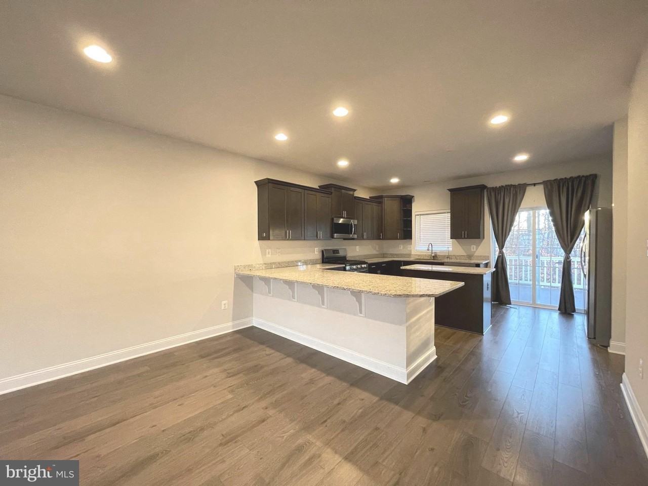 3667 Duckhorn Way - Photo 7 of 39