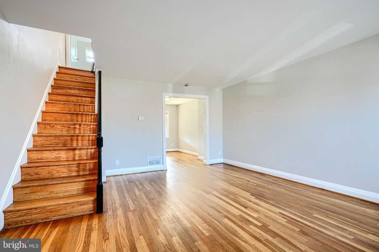 817 N Marlyn Ave - Photo 3 of 20